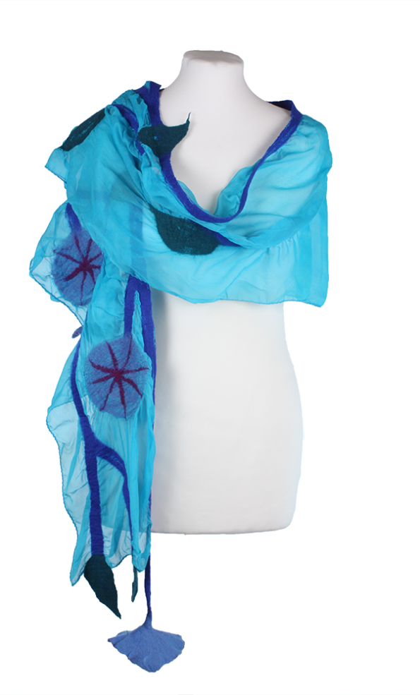 s10-schal-blumen-blau-001
